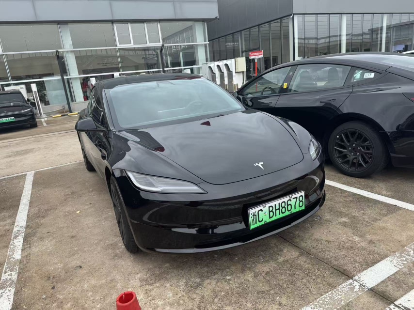 Tesla Model 3 2025 #3 Tesla Model 3 2025 car image #3