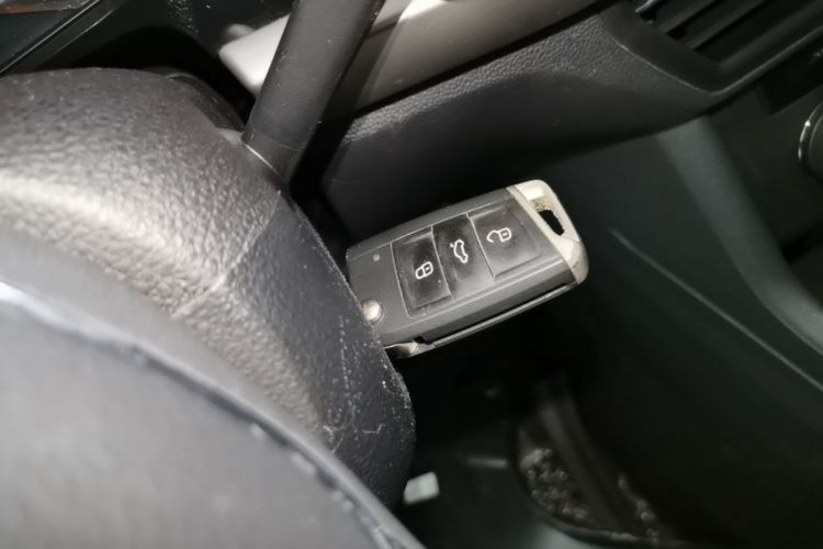 Volkswagen Lavida 2019 #9 Volkswagen Lavida 2019 car image #9