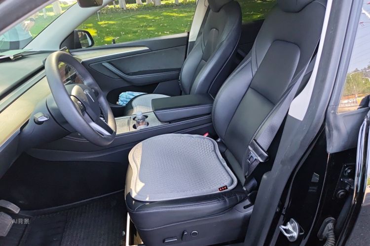Tesla Model Y 2023 #17 Tesla Model Y 2023 car image #17