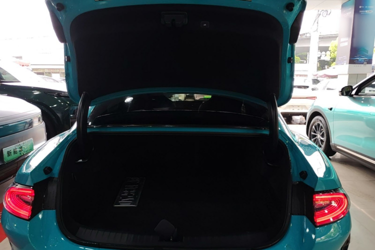 MI SU7 2024 car image #19