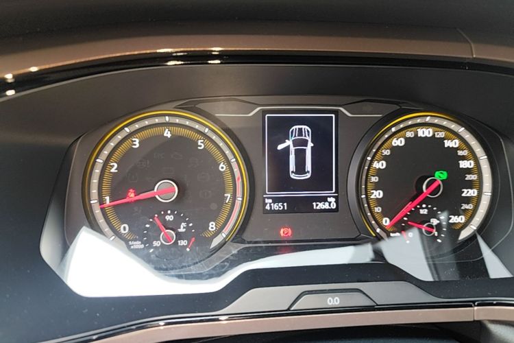 Volkswagen Tharu 2019 car image #16