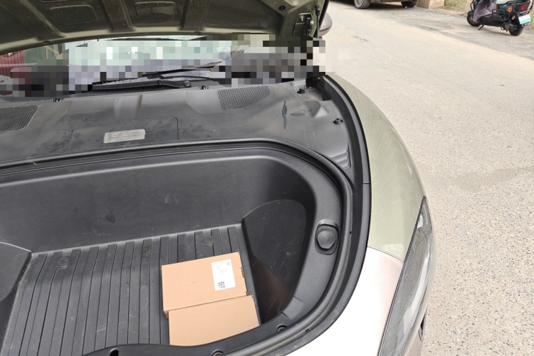 MI SU7 2024 immagine di auto #27