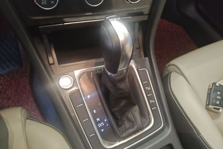 Volkswagen Golf 2017 #14 Volkswagen Golf 2017 car image #14