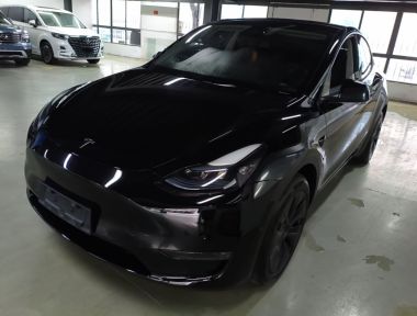 Tesla Model Y 2023 Tesla Model Y 2023 car image