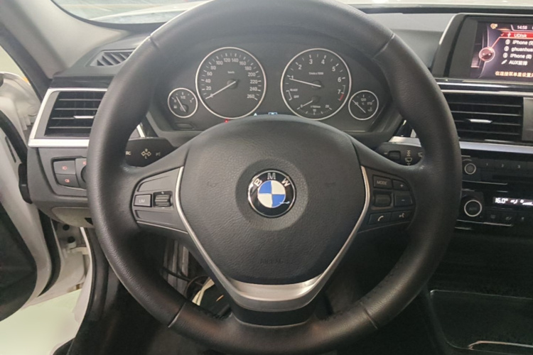 BMW 3 Series 2017 #11 BMW 3 Series 2017 car image #11