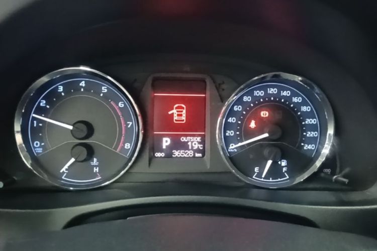 Toyota Corolla 2017 #12 Toyota Corolla 2017 car image #12