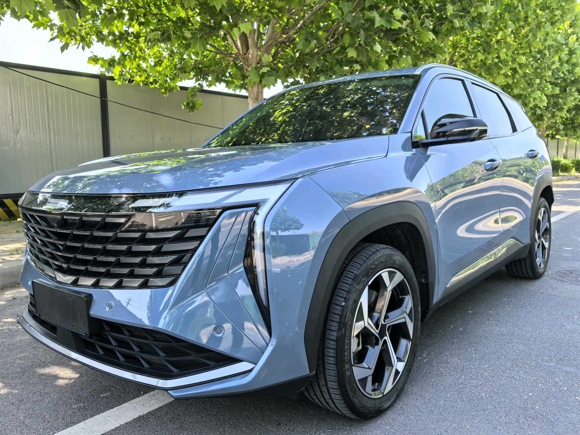 GEELY Boyue L 2024 car image 