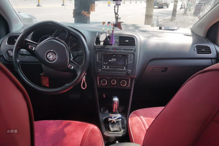Volkswagen Polo 2018 car image #11