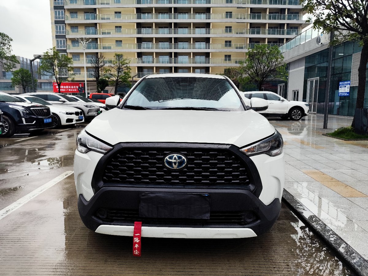 Toyota Corolla Cross 2024 immagine di auto #2