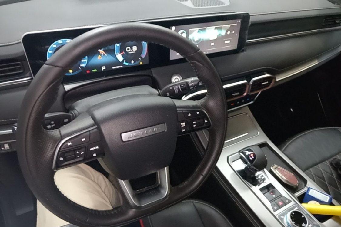Jetour X70 PLUS 2024 #10 Jetour X70 PLUS 2024 car image #10