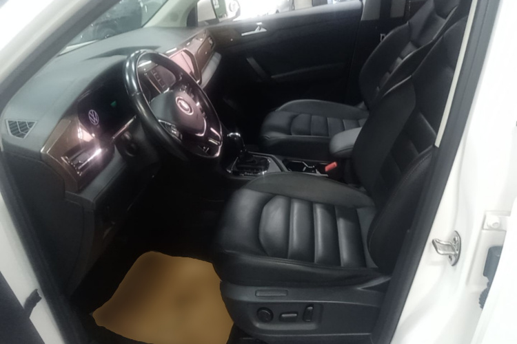 Volkswagen Tharu 2023 imagem de carro #15