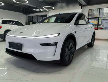 Tesla Model Y 2026 car image 