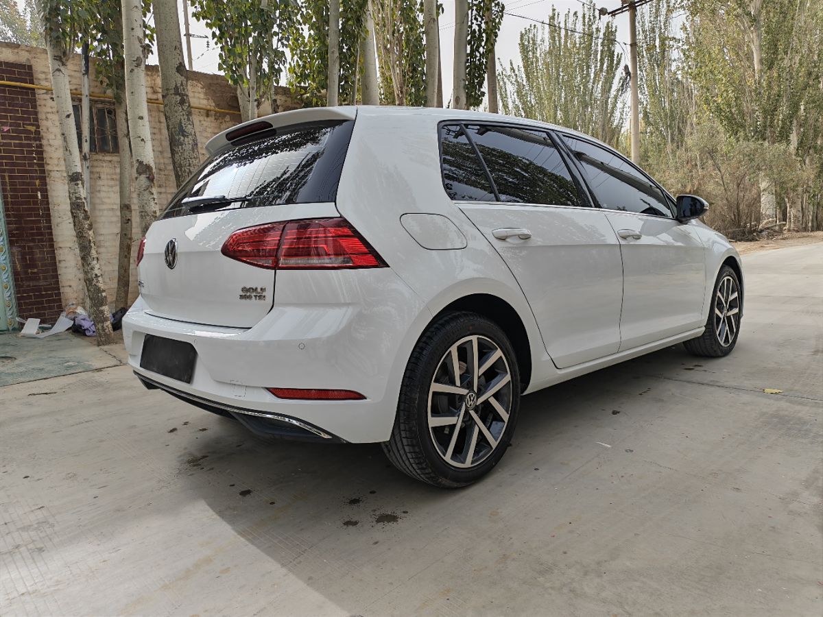 Volkswagen Golf 2021 immagine di auto #9