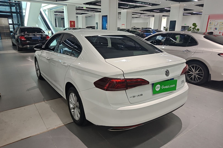 Volkswagen Bora 2019 car image #5