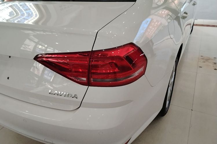 Volkswagen Lavida 2019 #8 Volkswagen Lavida 2019 car image #8