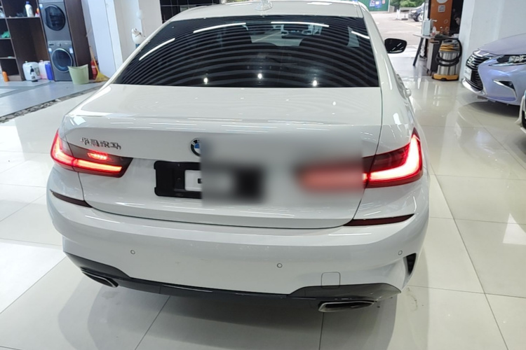 BMW 3 Series 2022 car image #4