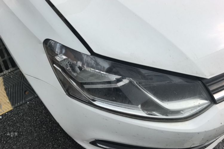 Volkswagen Polo 2016 car image #8