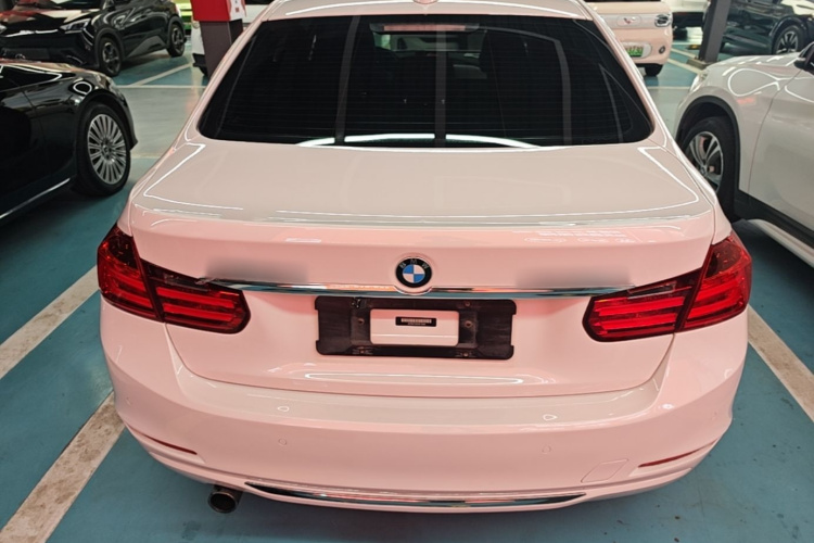 BMW 3 Series 2015 #6 BMW 3 Series 2015 car image #6