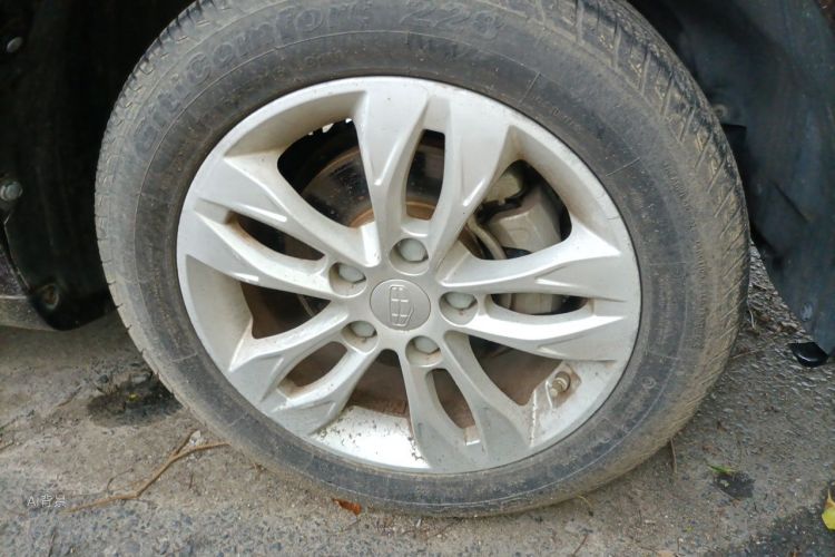 GEELY Emgrand 2016 car image #9