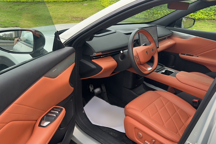 Deepal S05 2024 car image #12