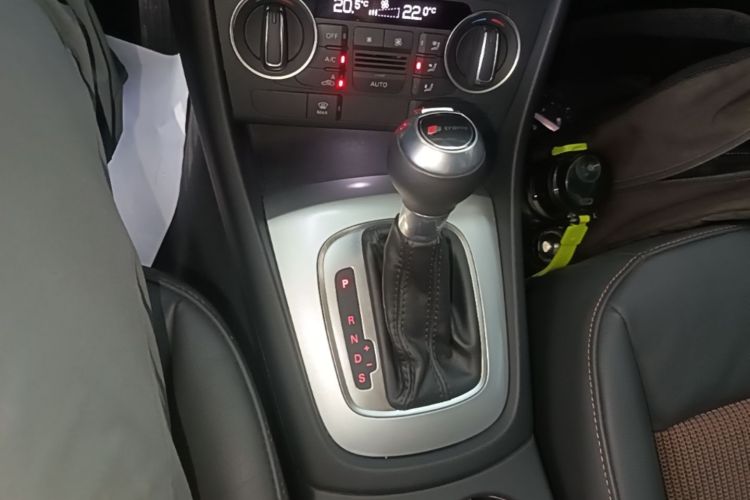 Audi Q3 2018 #14 Audi Q3 2018 car image #14