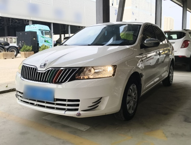 Skoda Rapid 2017 Skoda Rapid 2017 car image