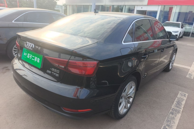 Audi A3 2018 car image #7