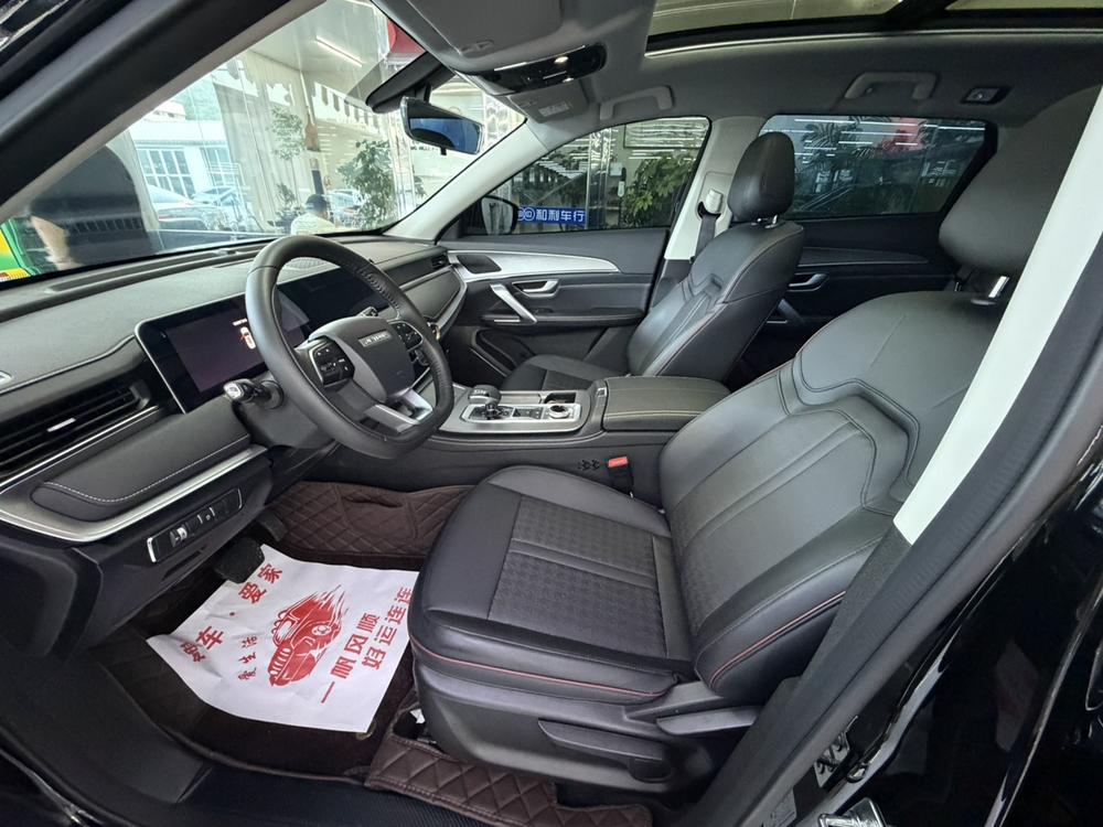 Jetour X70 PLUS 2025 car image #15