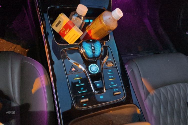 BYD Han 2023 car image #16