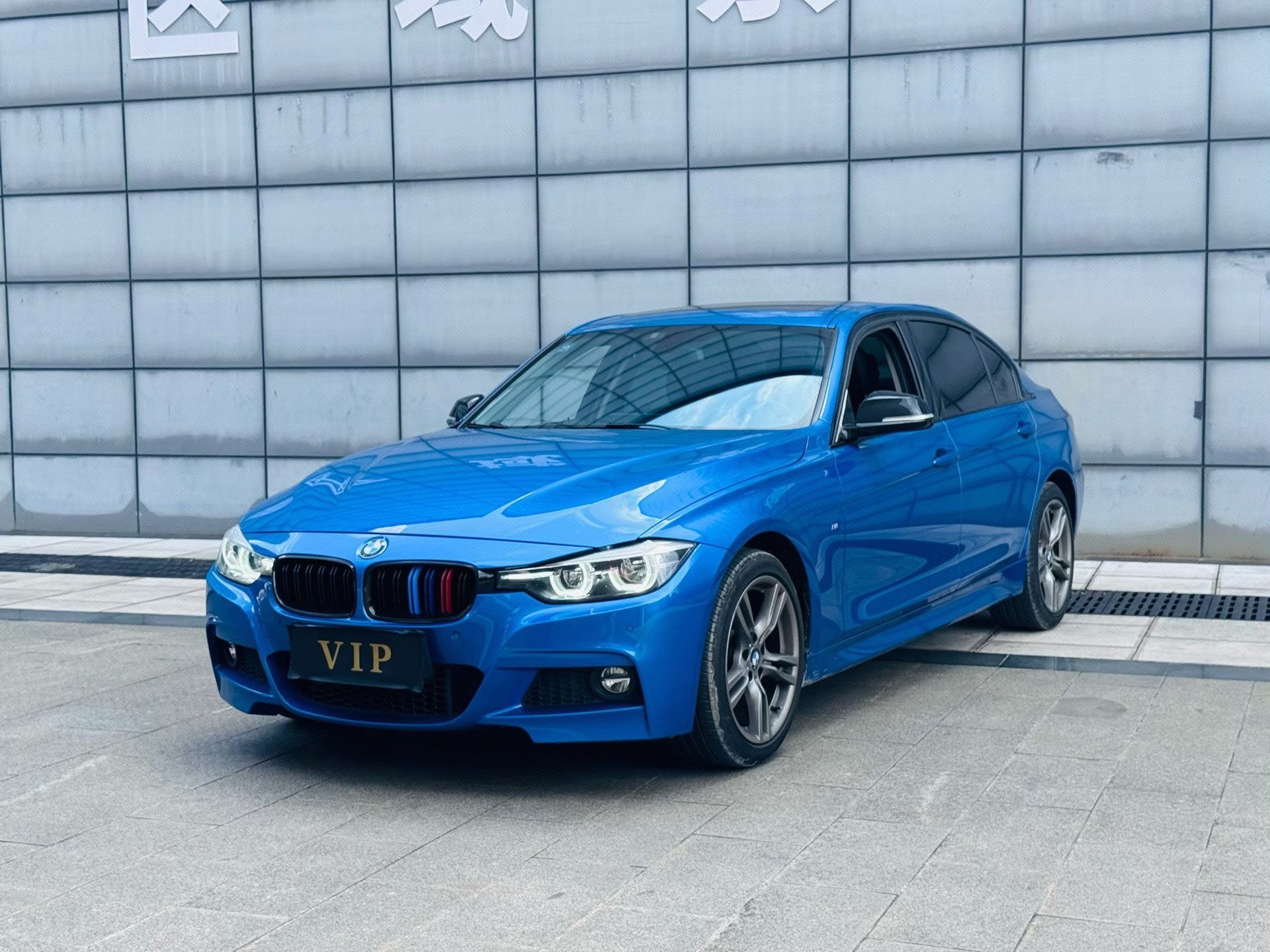 BMW 3 Series 2019 car image 