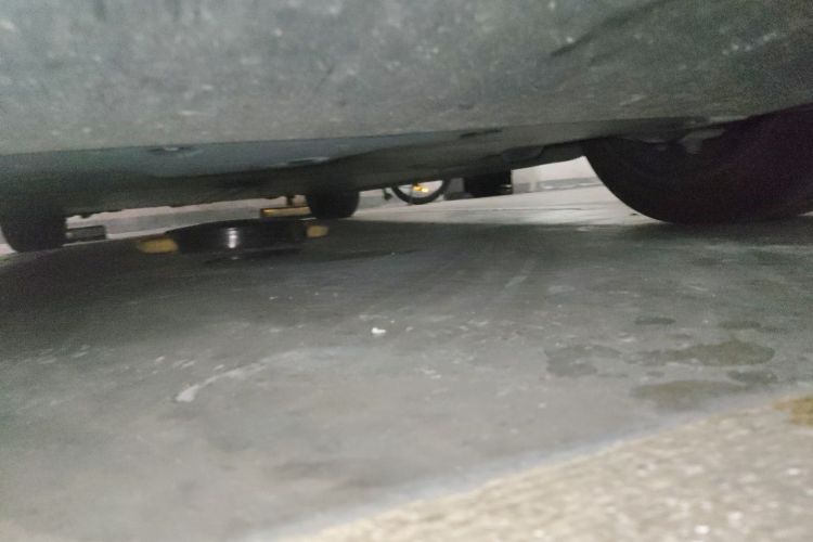 Tesla Model 3 2022 car image #21