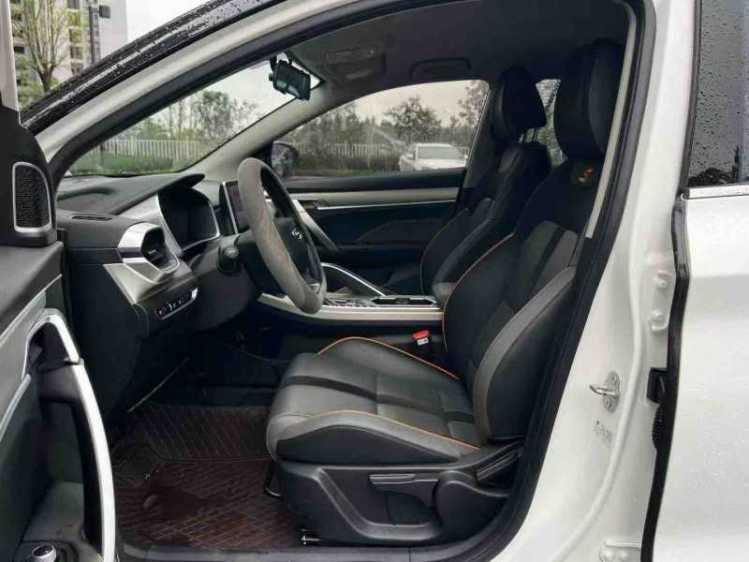 GEELY Coolray 2025 #5 GEELY Coolray 2025 image de voiture #5
