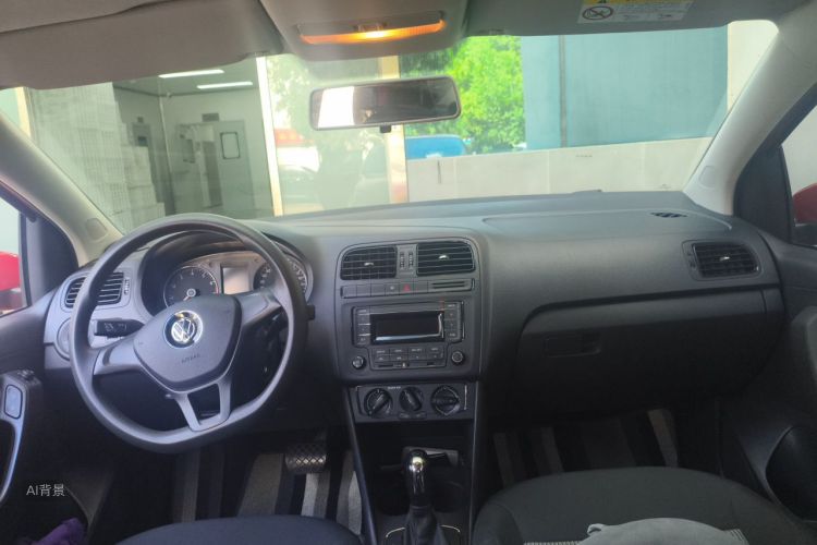 Volkswagen Polo 2017 car image #11