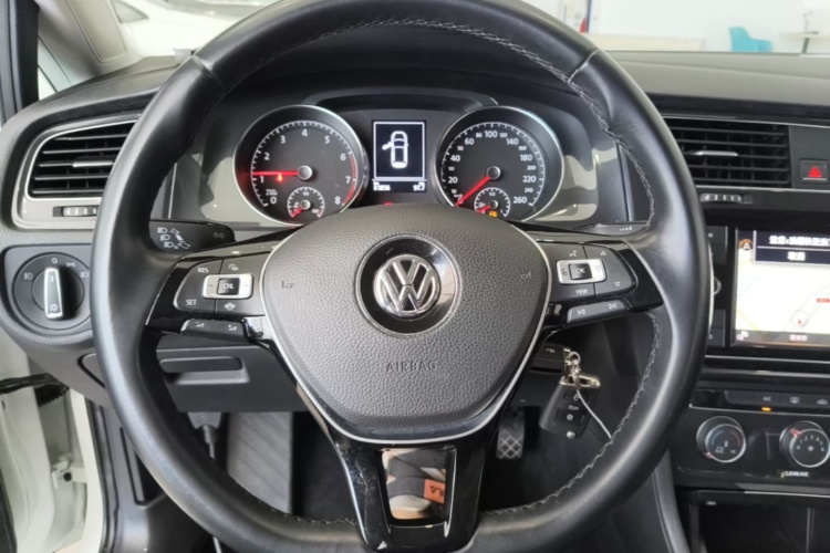 Volkswagen Golf 2019 #12 Volkswagen Golf 2019 car image #12
