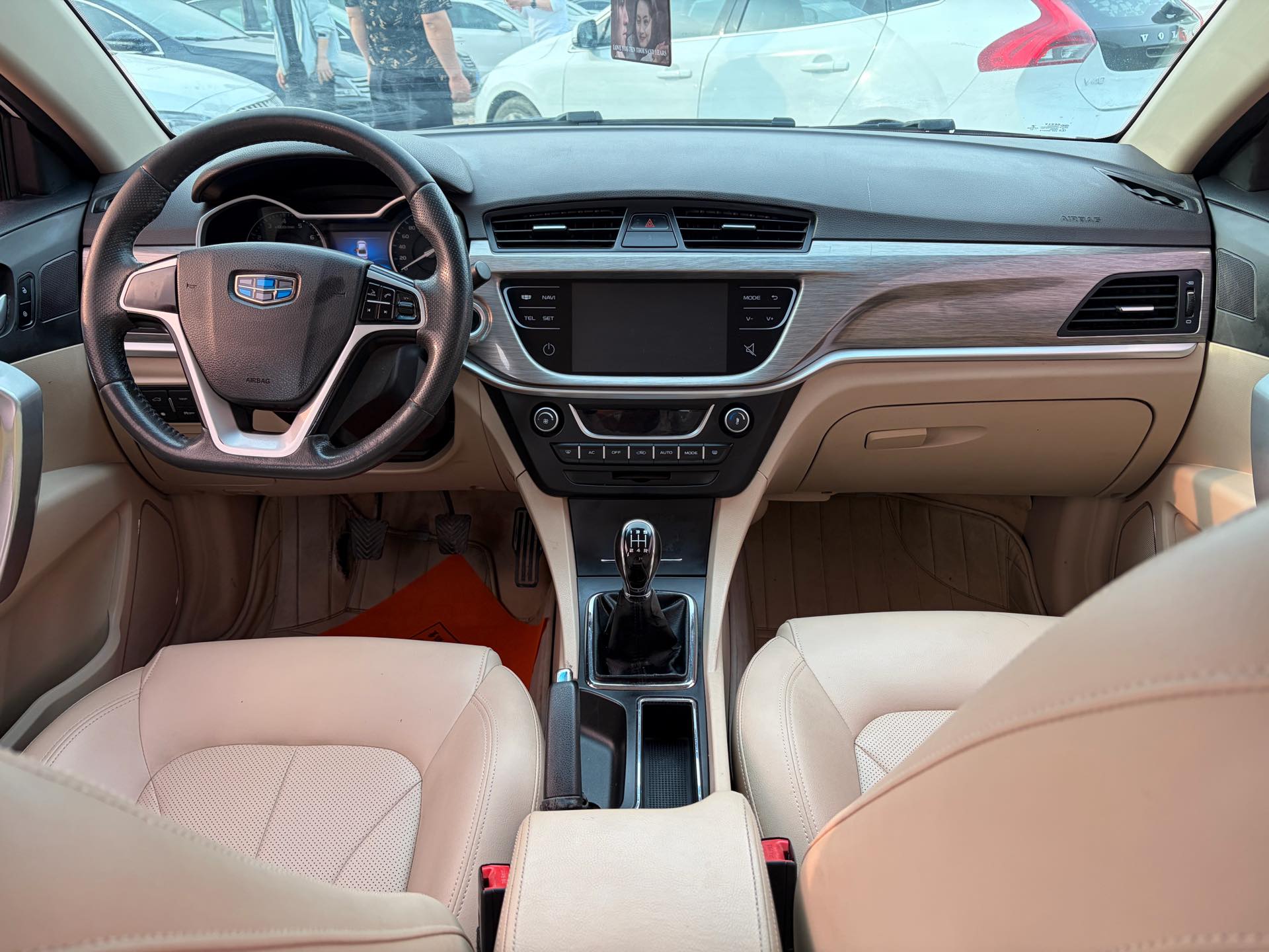 GEELY Emgrand 2017 صورة سيارة #4