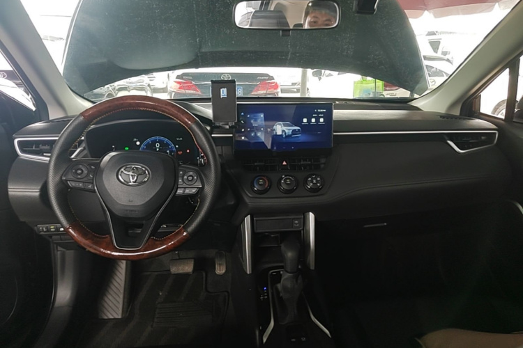 Toyota Corolla Cross 2024 #11 Toyota Corolla Cross 2024 car image #11