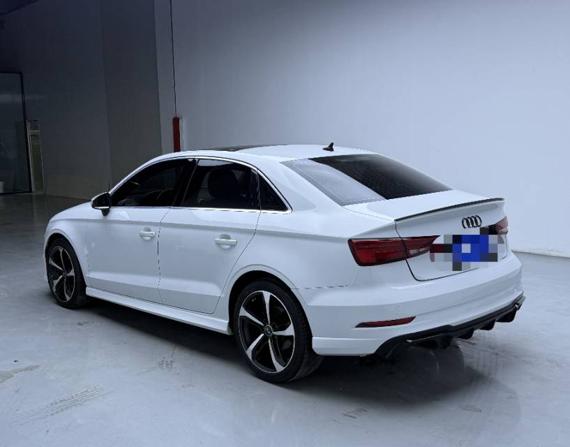 Audi A3 2019 immagine di auto #4