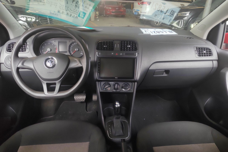Volkswagen Polo 2019 #11 Volkswagen Polo 2019 car image #11
