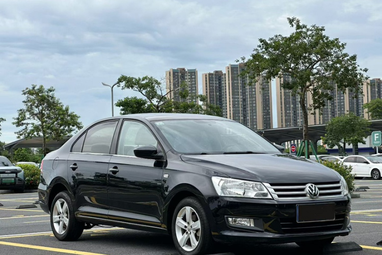 Volkswagen Santana 2015 car image #6