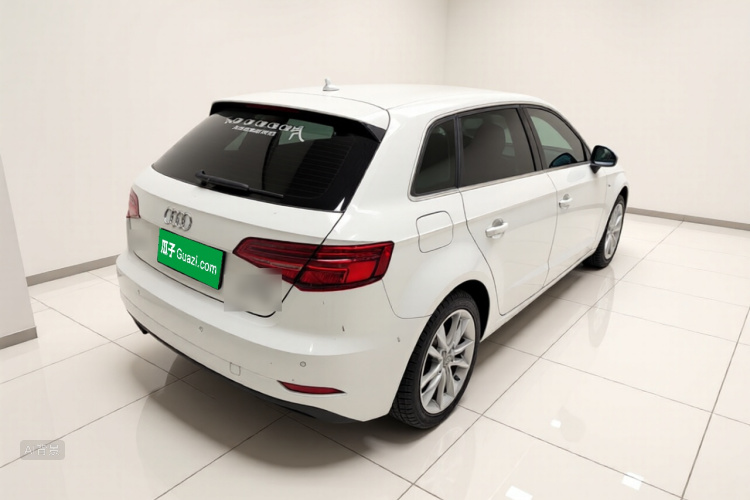 Audi A3 2018 immagine di auto #7