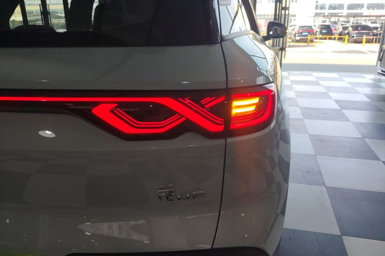 BYD YuanUP 2024 #8 BYD YuanUP 2024 car image #8