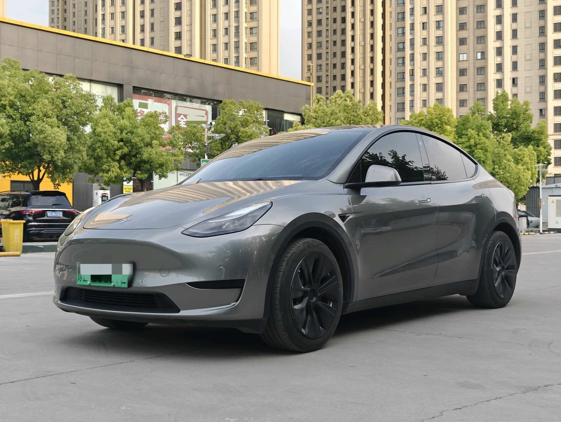 Tesla Model Y 2022 car image 