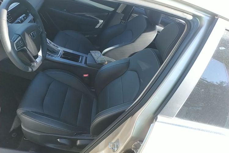 GEELY Emgrand 2018 #15 GEELY Emgrand 2018 car image #15