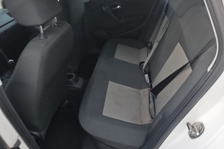 Volkswagen Polo 2016 #17 Volkswagen Polo 2016 car image #17