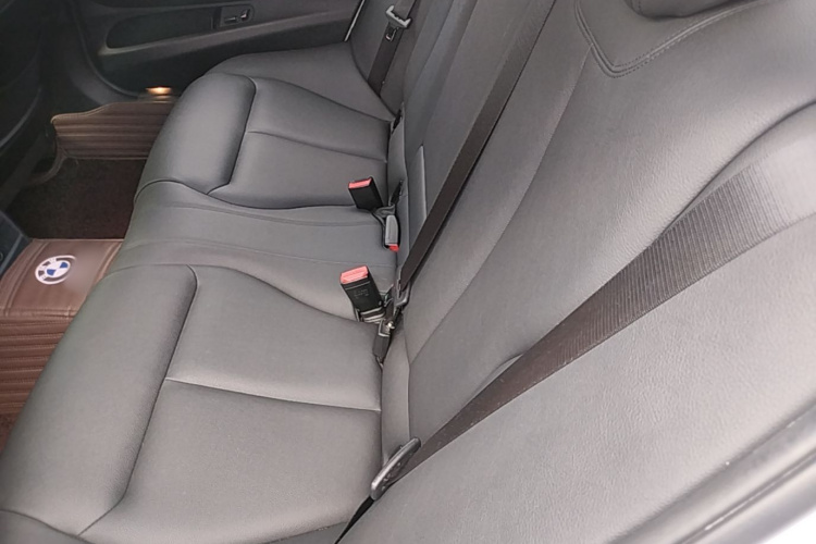 BMW 3 Series 2015 #17 BMW 3 Series 2015 car image #17
