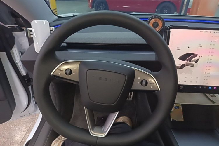 Tesla Model 3 2025 #11 Tesla Model 3 2025 car image #11