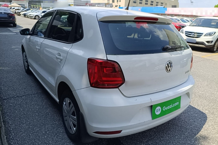 Volkswagen Polo 2016 car image #7