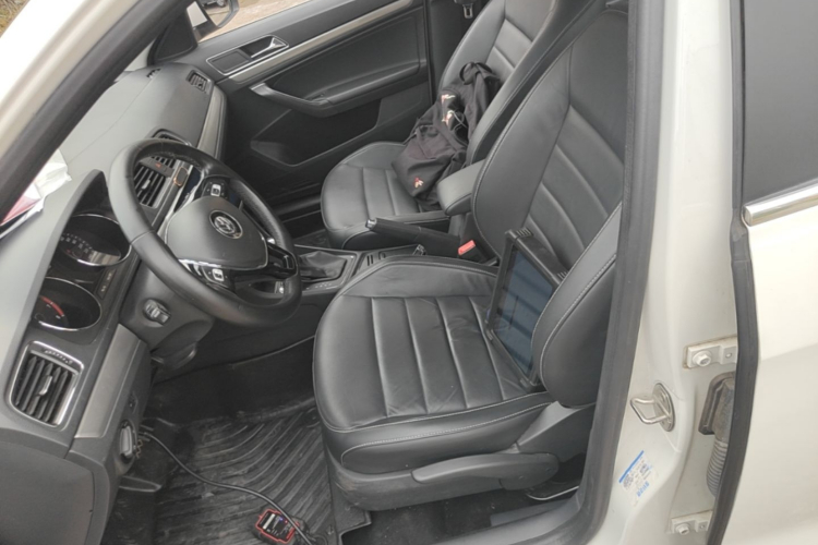 Volkswagen Lavida 2018 car image #15