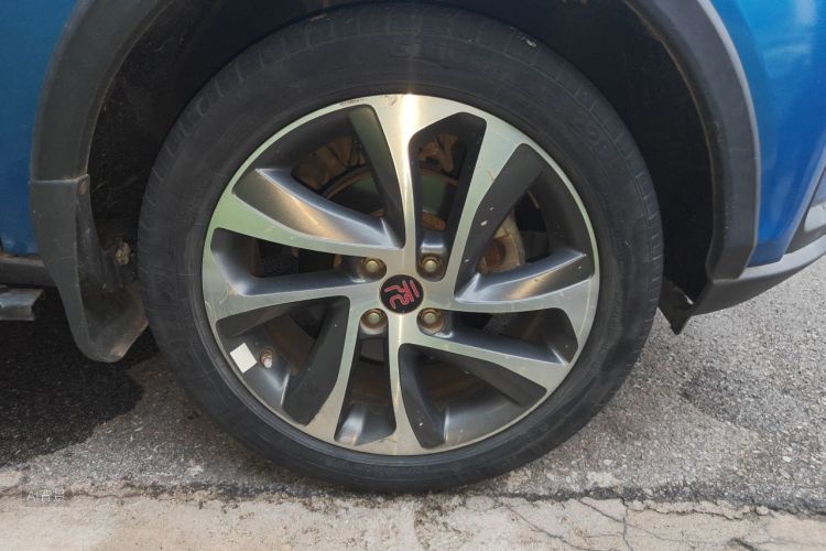 BYD Yuan 2016 car image #9