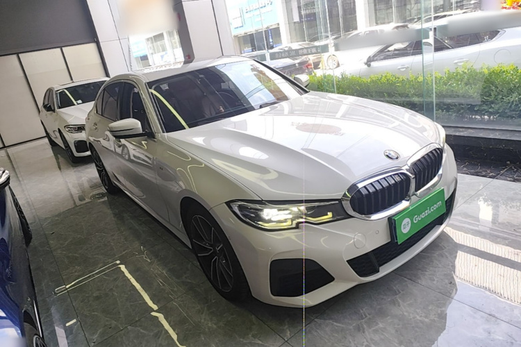 BMW 3 Series 2021 #4 BMW 3 Series 2021 car image #4